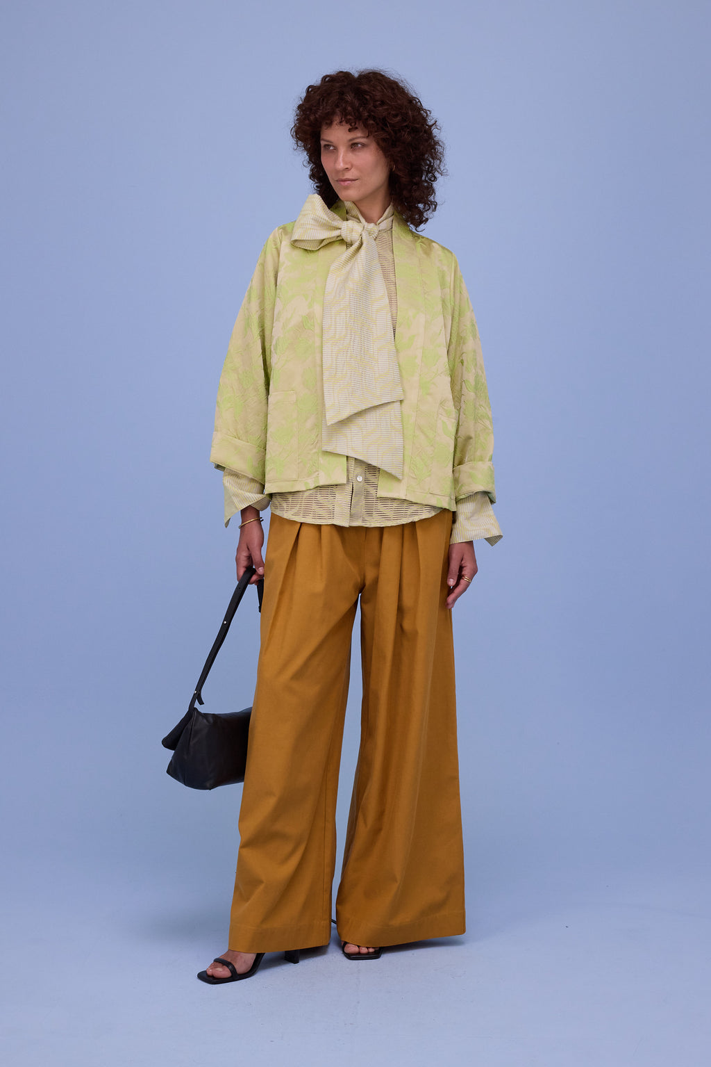 Flenn kimono in lime glow jacquard