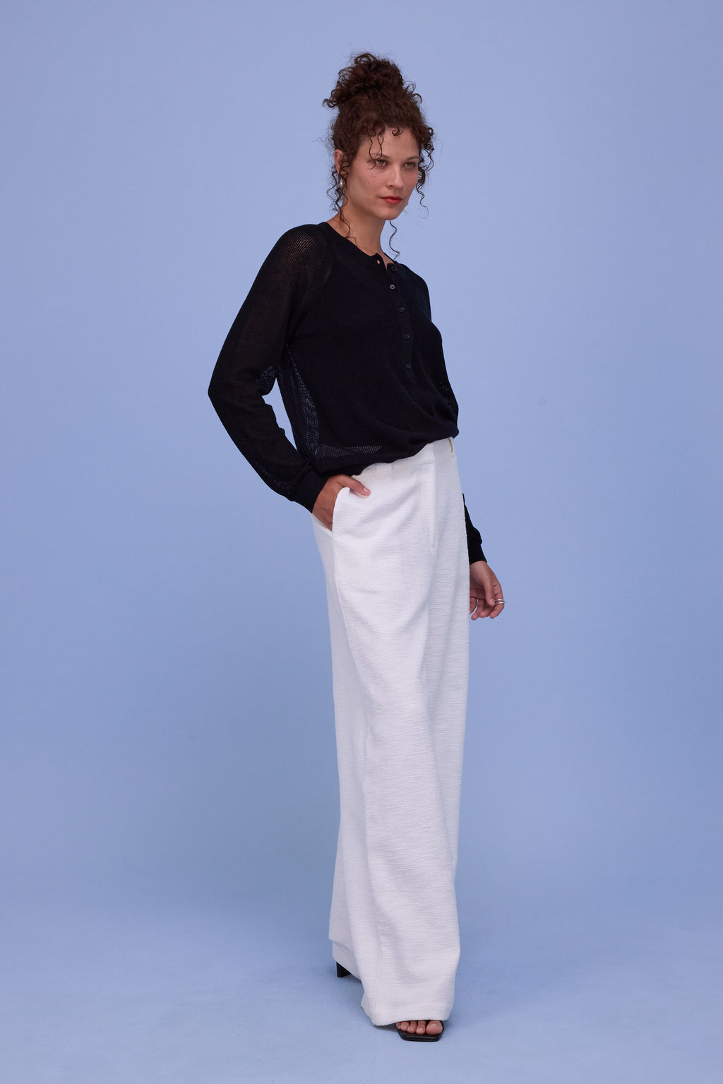 Hartford knitted sweater in black 