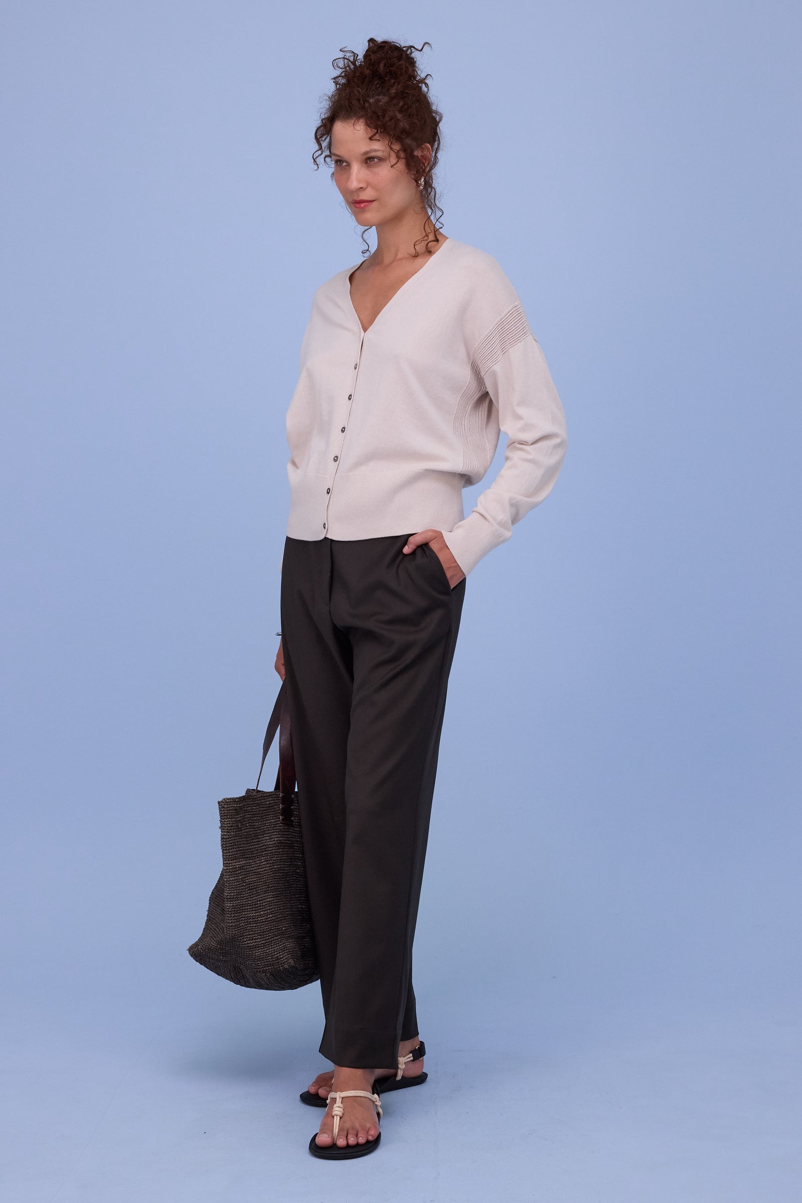 Halden cardigan in almond