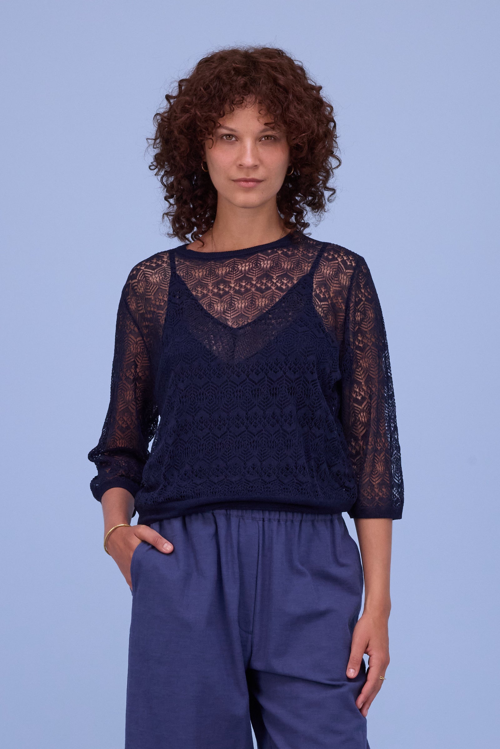 Hekinan kanten trui in dark navy