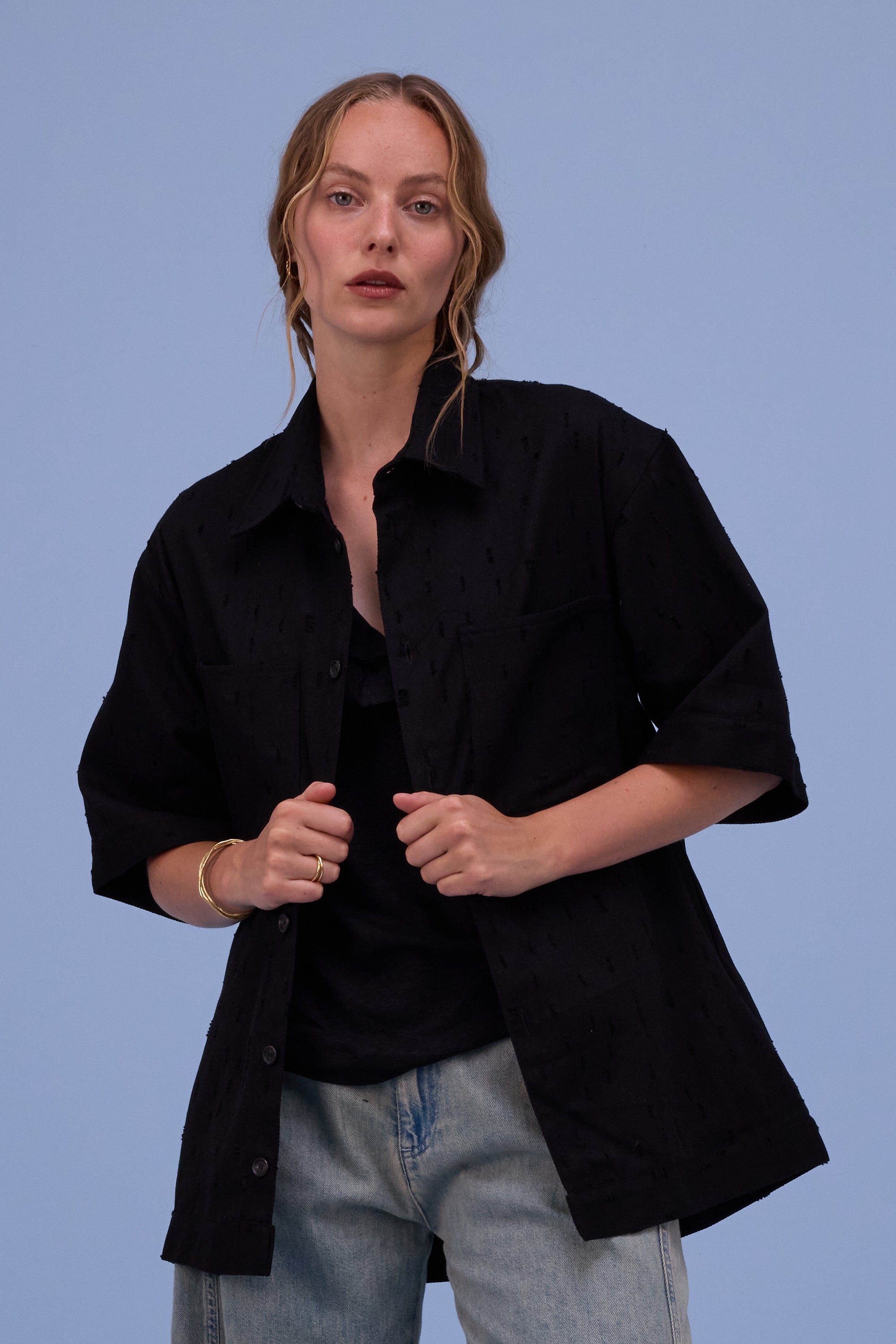 Giara shirt in black ripped cotton 