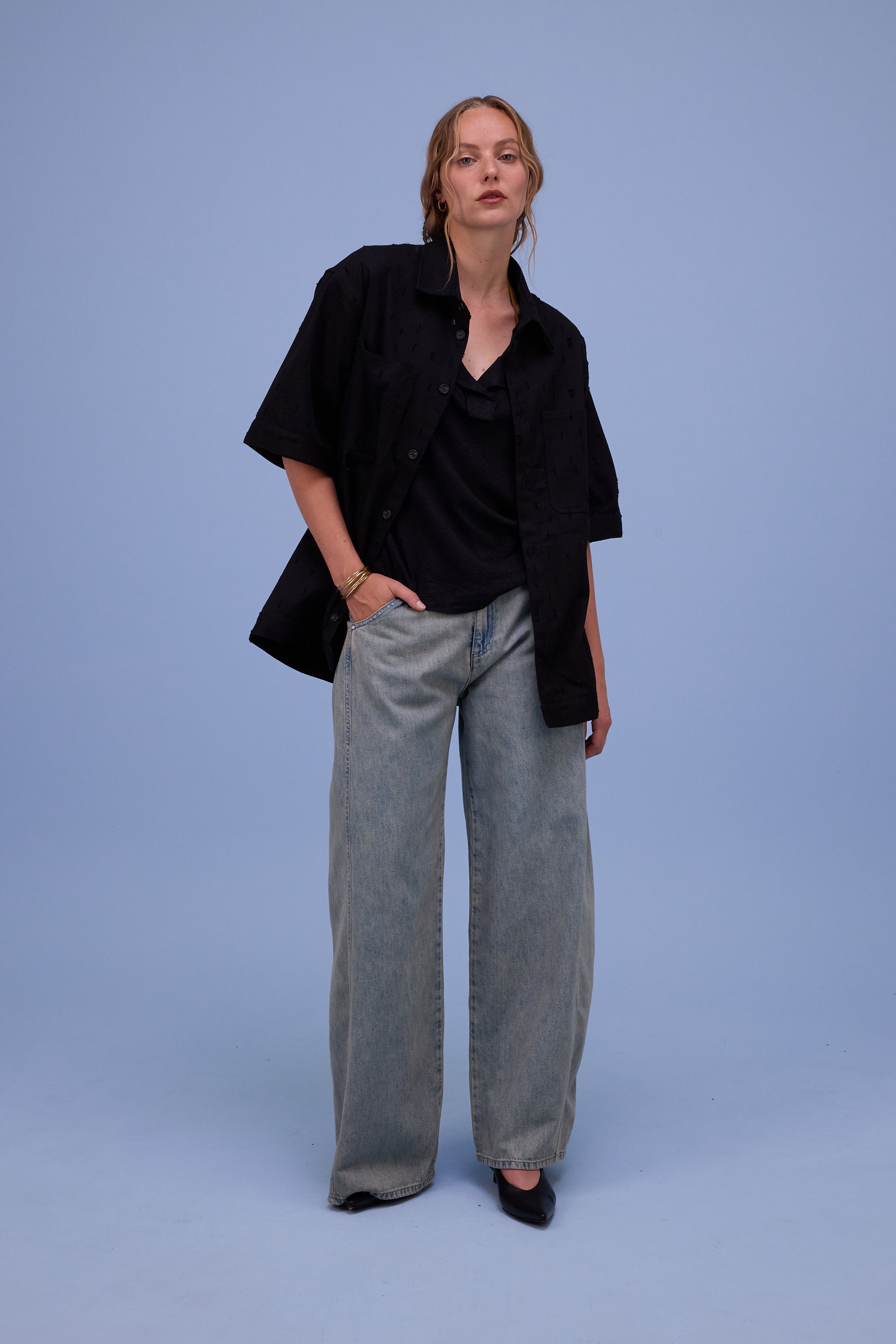 Giara shirt in black ripped cotton 