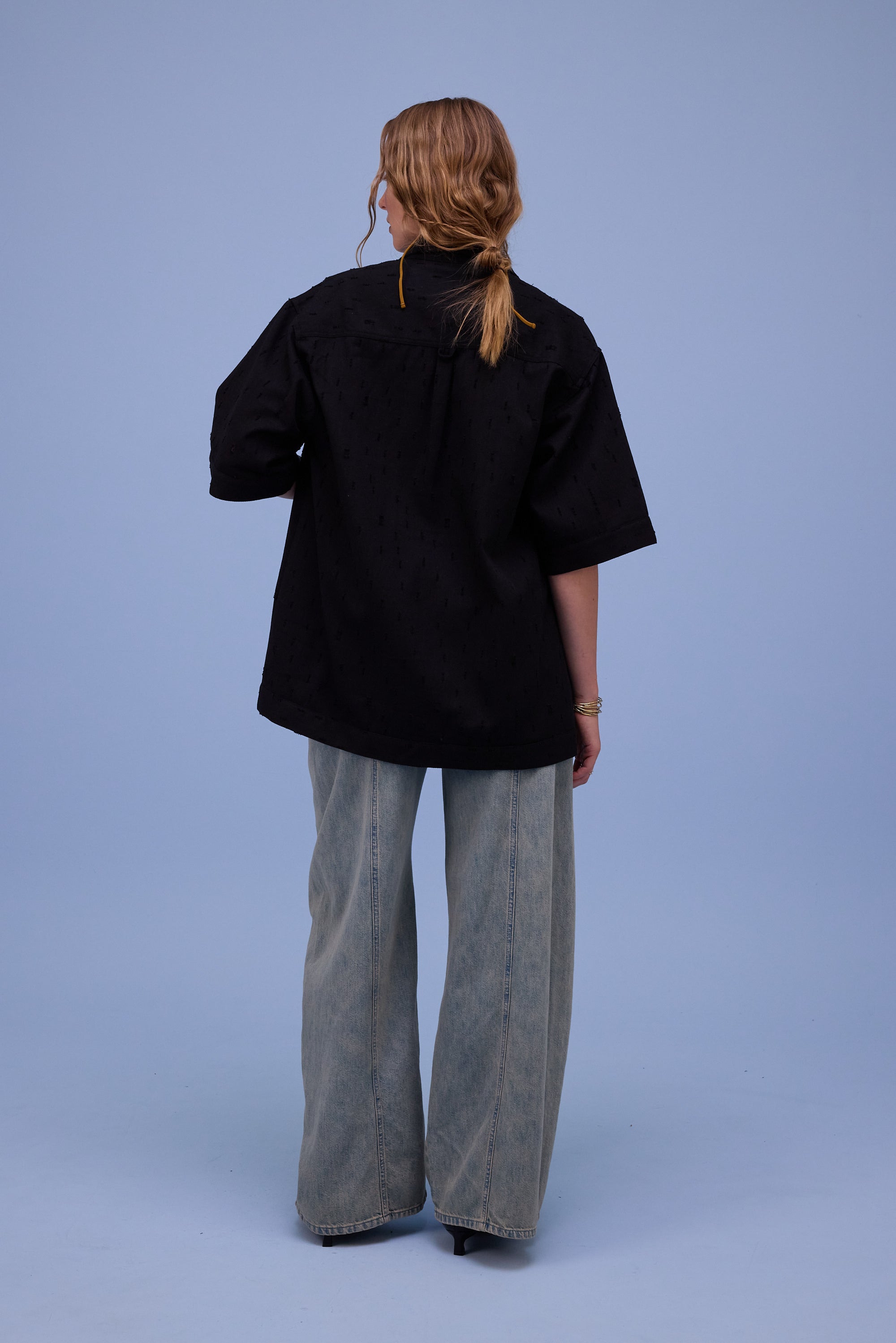 Giara shirt in black ripped cotton 