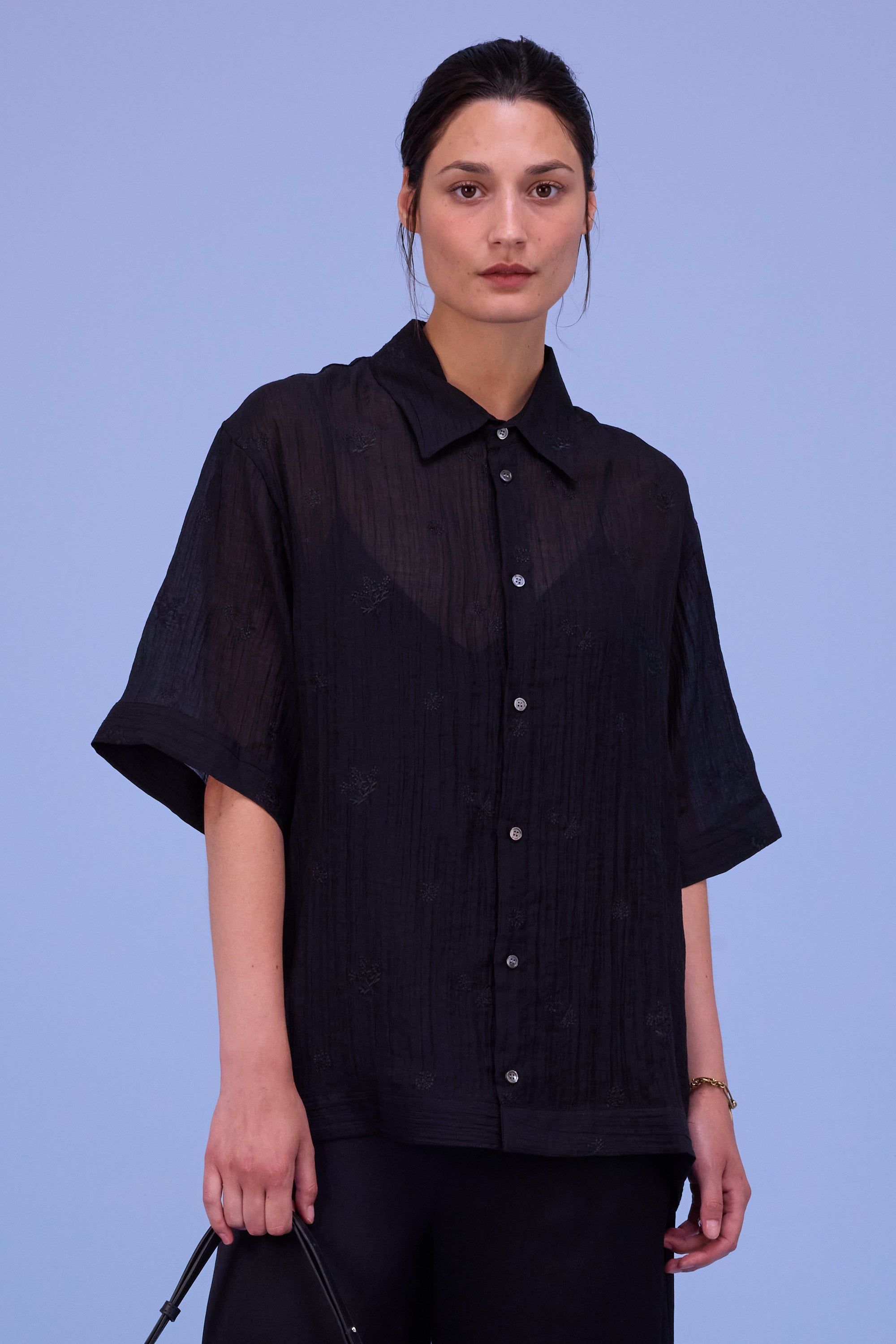 Hensley shirt in black verbena