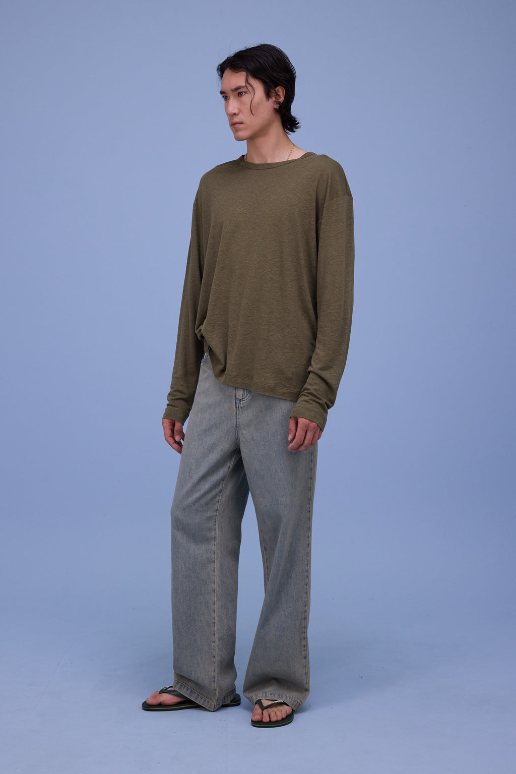 Geoff T-shirt in dark olive