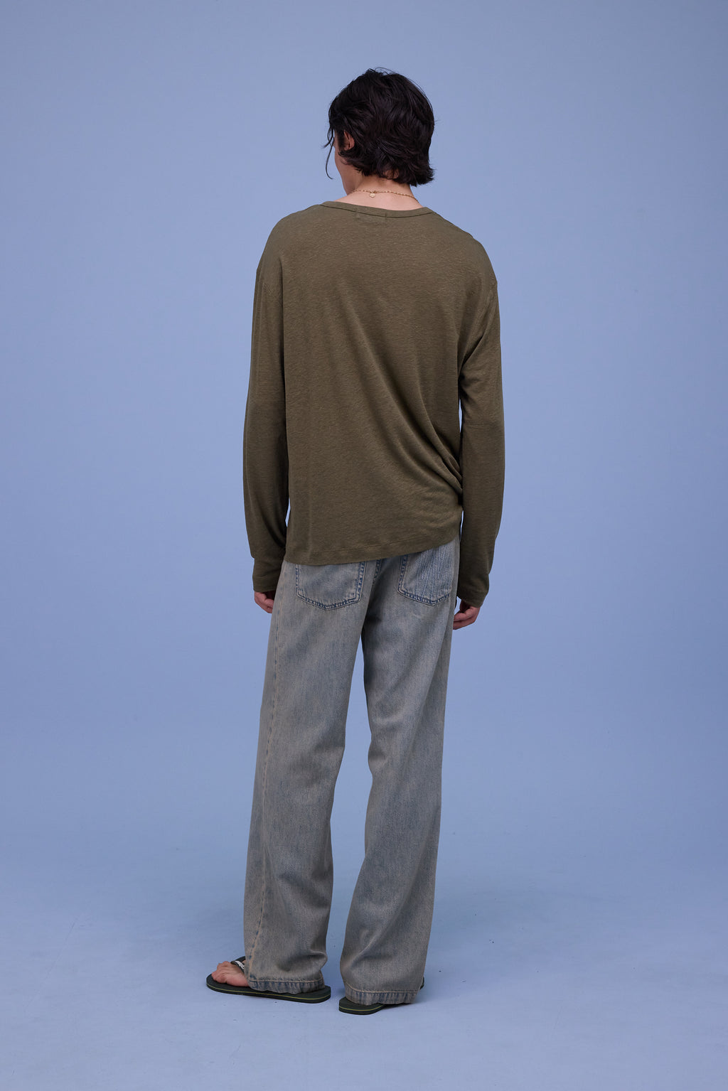 Geoff T-shirt in dark olive