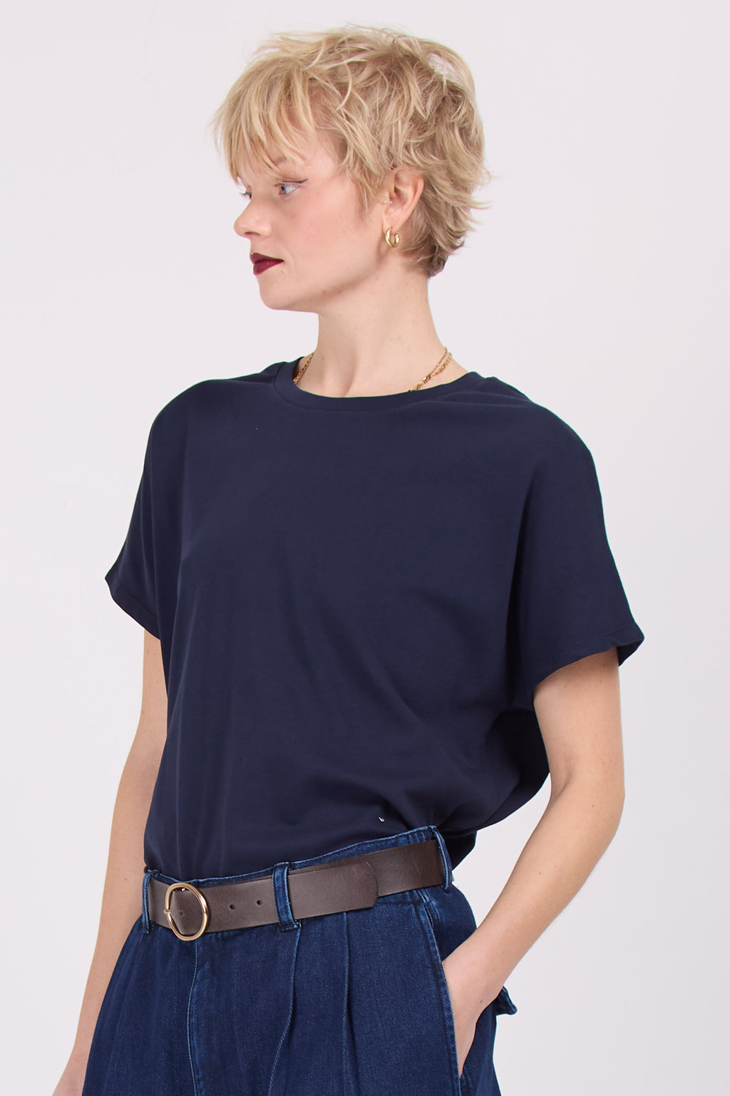 Edna dunkelblaues T-Shirt