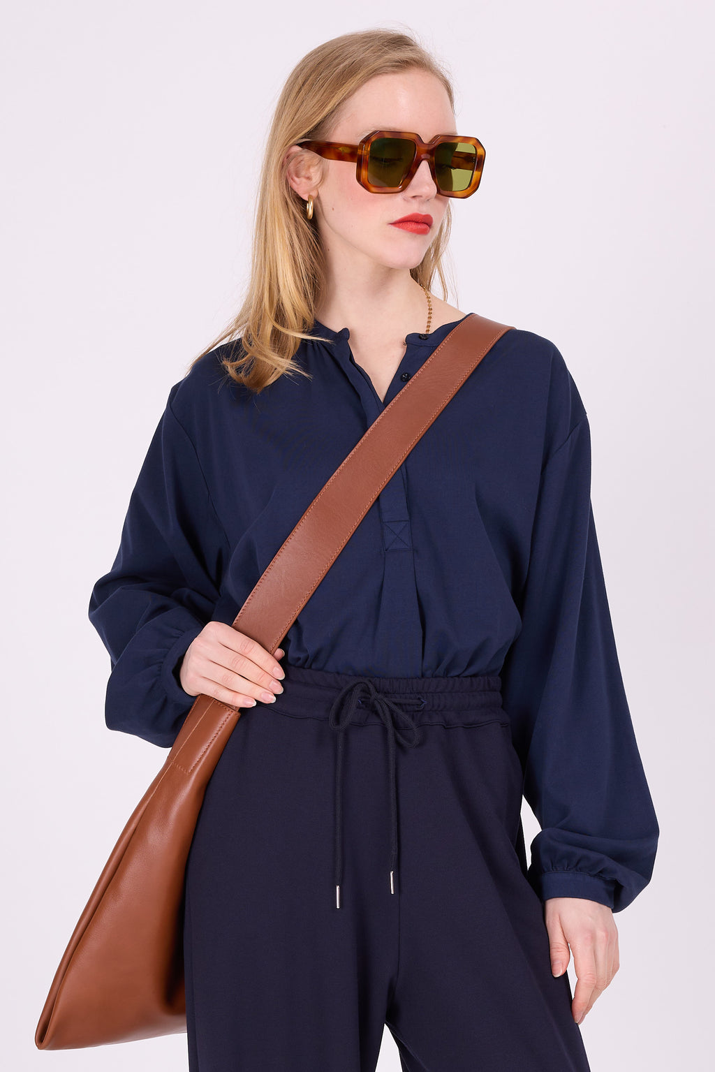 Ceylan dunkelblaue Bluse