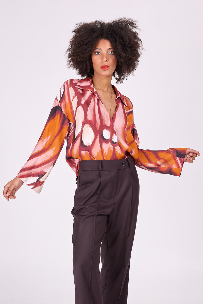 Daan blouse in blood orange wings