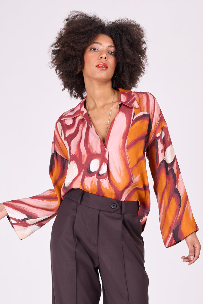 Daan blouse in blood orange wings
