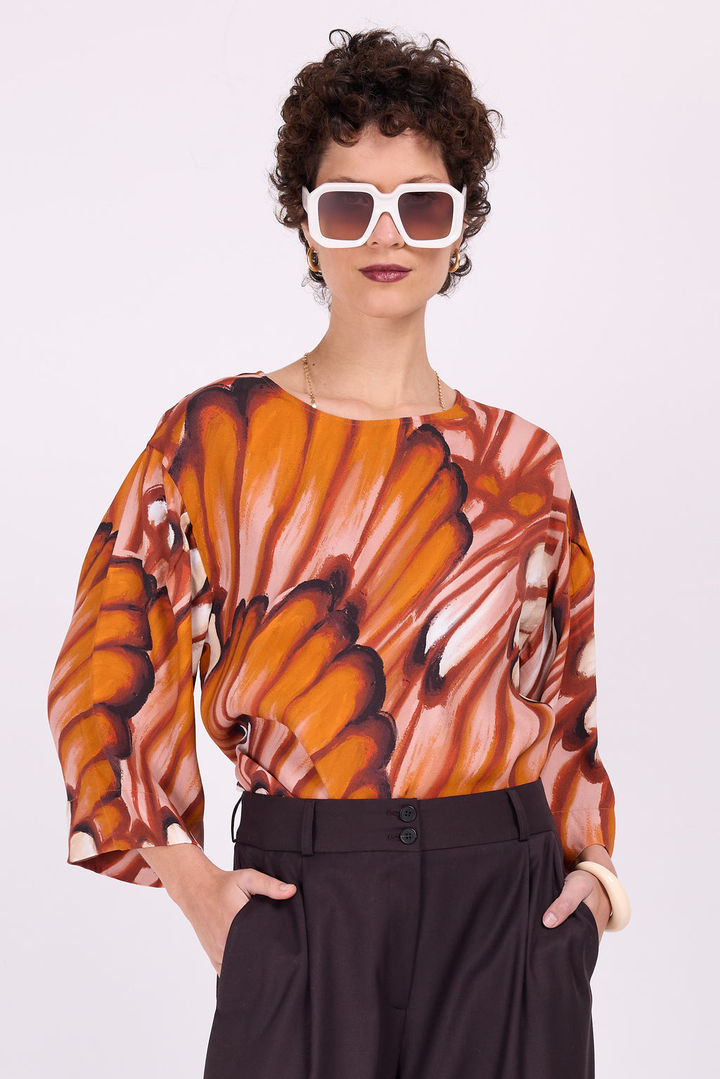 Chica Bluse in blutorangen Flügeln