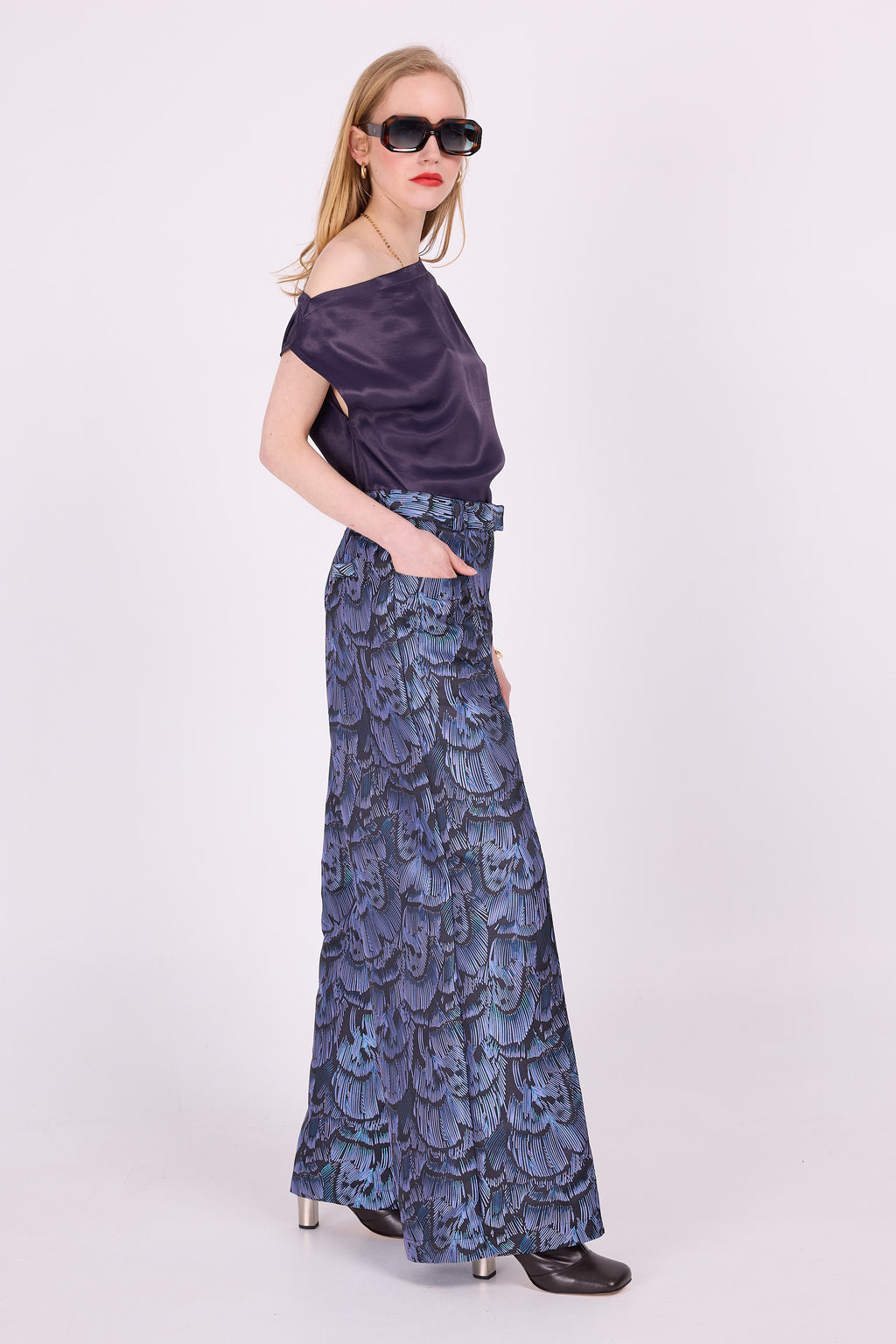 Hose Bolivar in blau-lila Libelle
