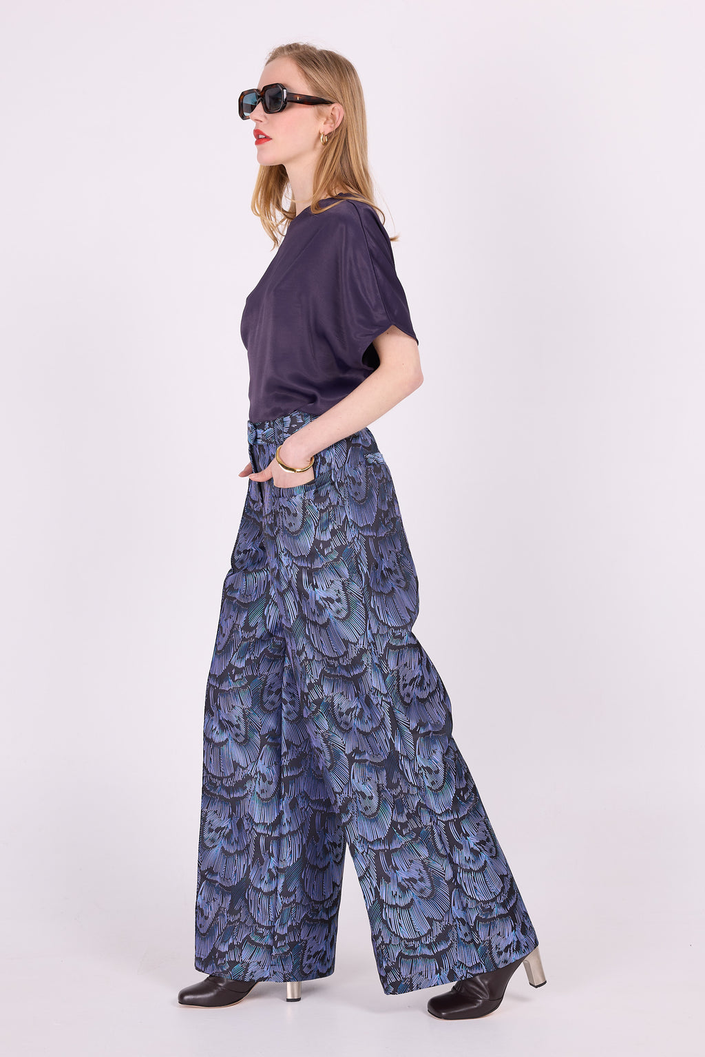 Hose Bolivar in blau-lila Libelle