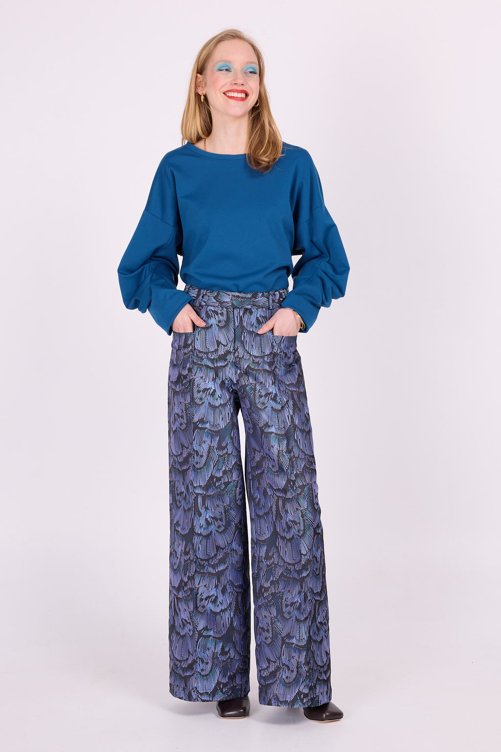 Hose Bolivar in blau-lila Libelle
