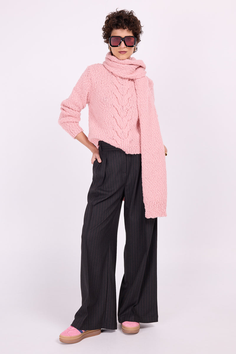 Cezar-Hose mit rosa Kreidestreifen