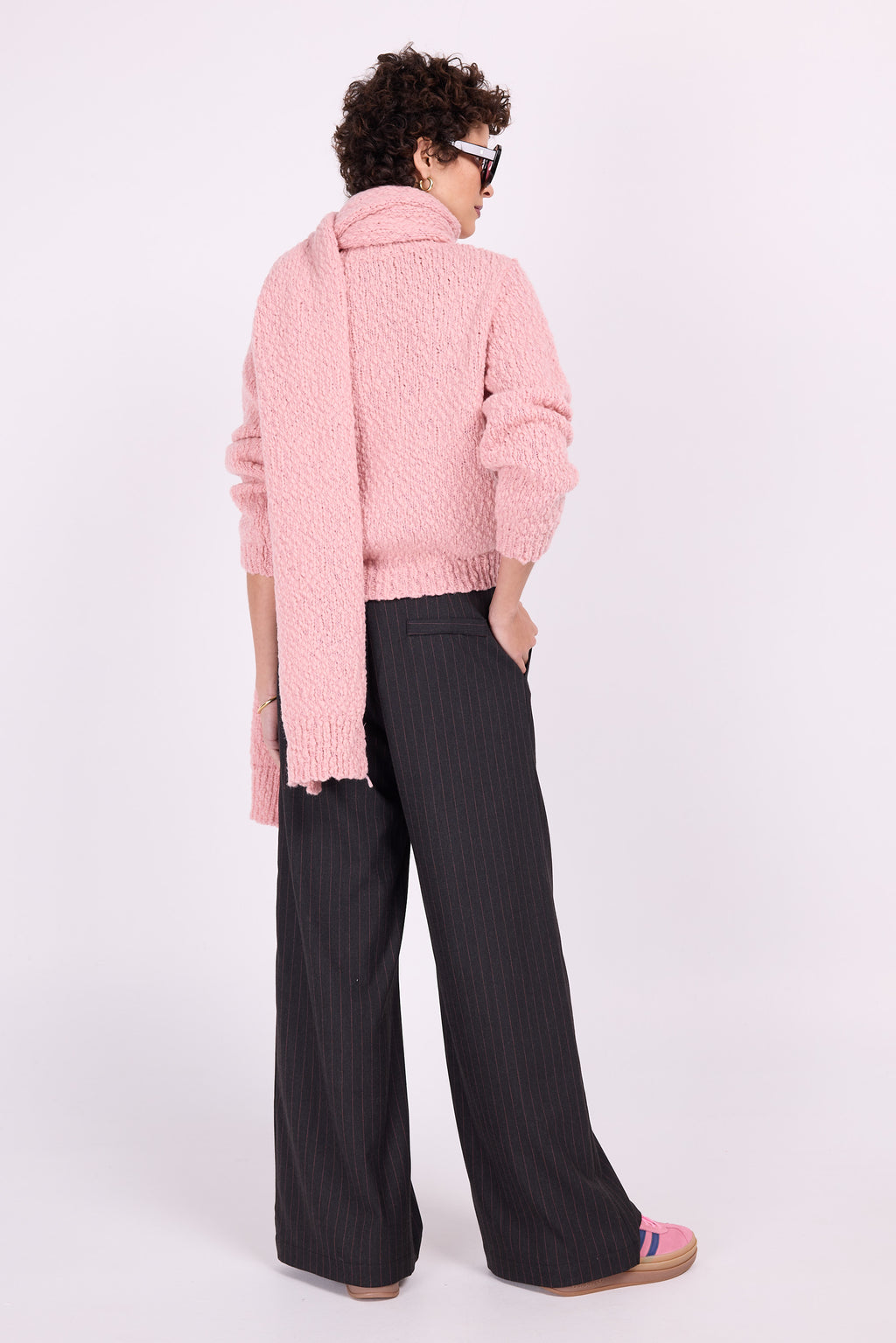 Cezar-Hose mit rosa Kreidestreifen