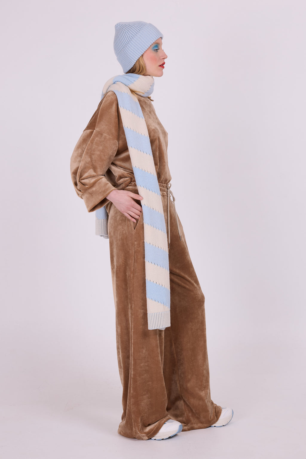 Zuka Samthose in Latte