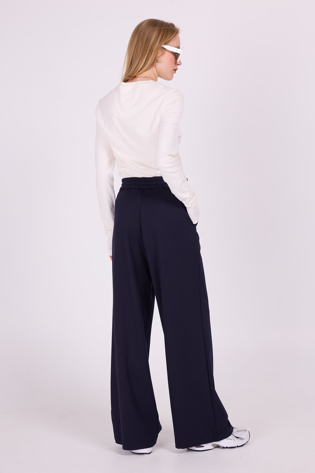 Marineblaue Hose Zuka