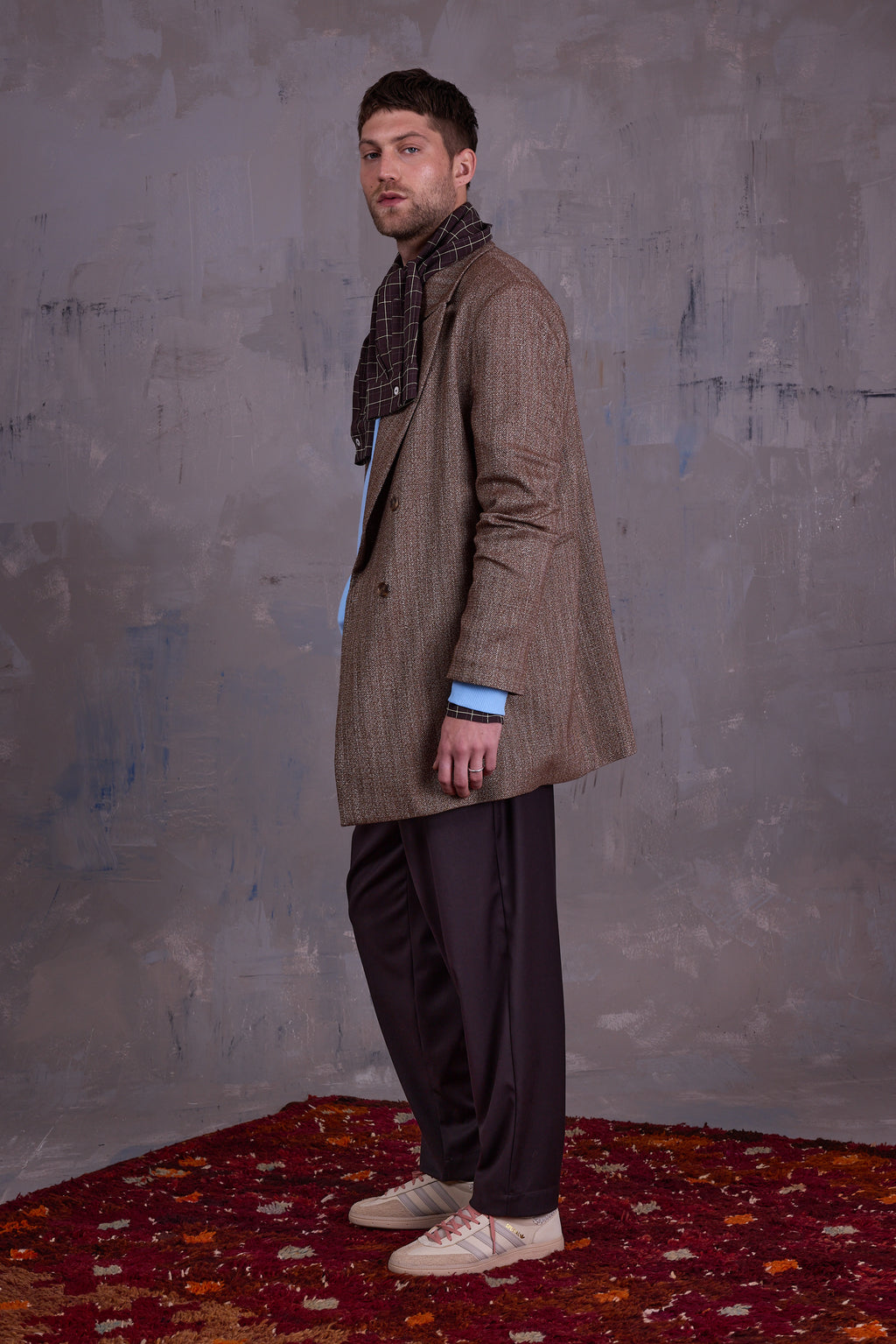 Ganna scarf in brown ecru checks