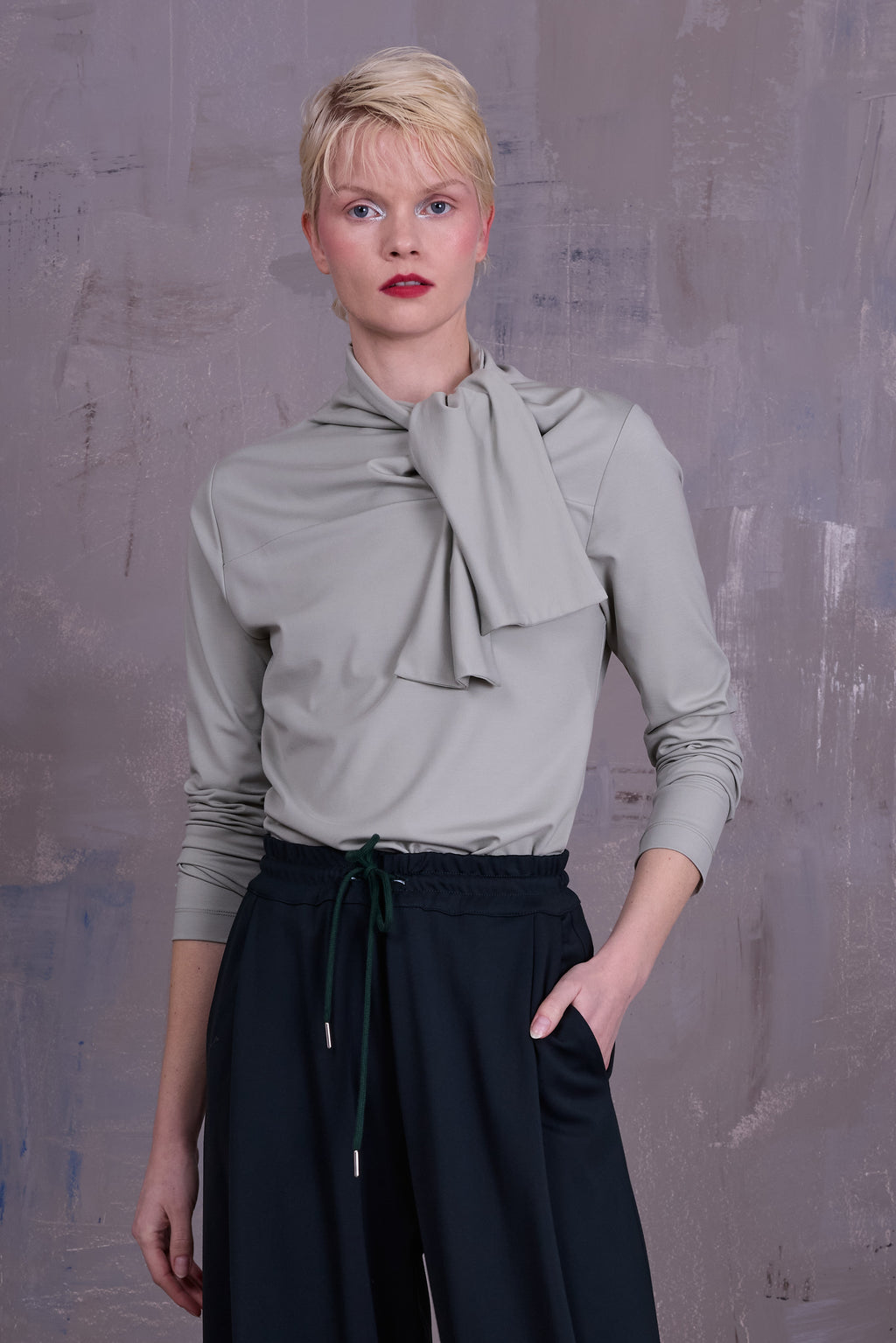 Gemma  sage T-shirt met strik