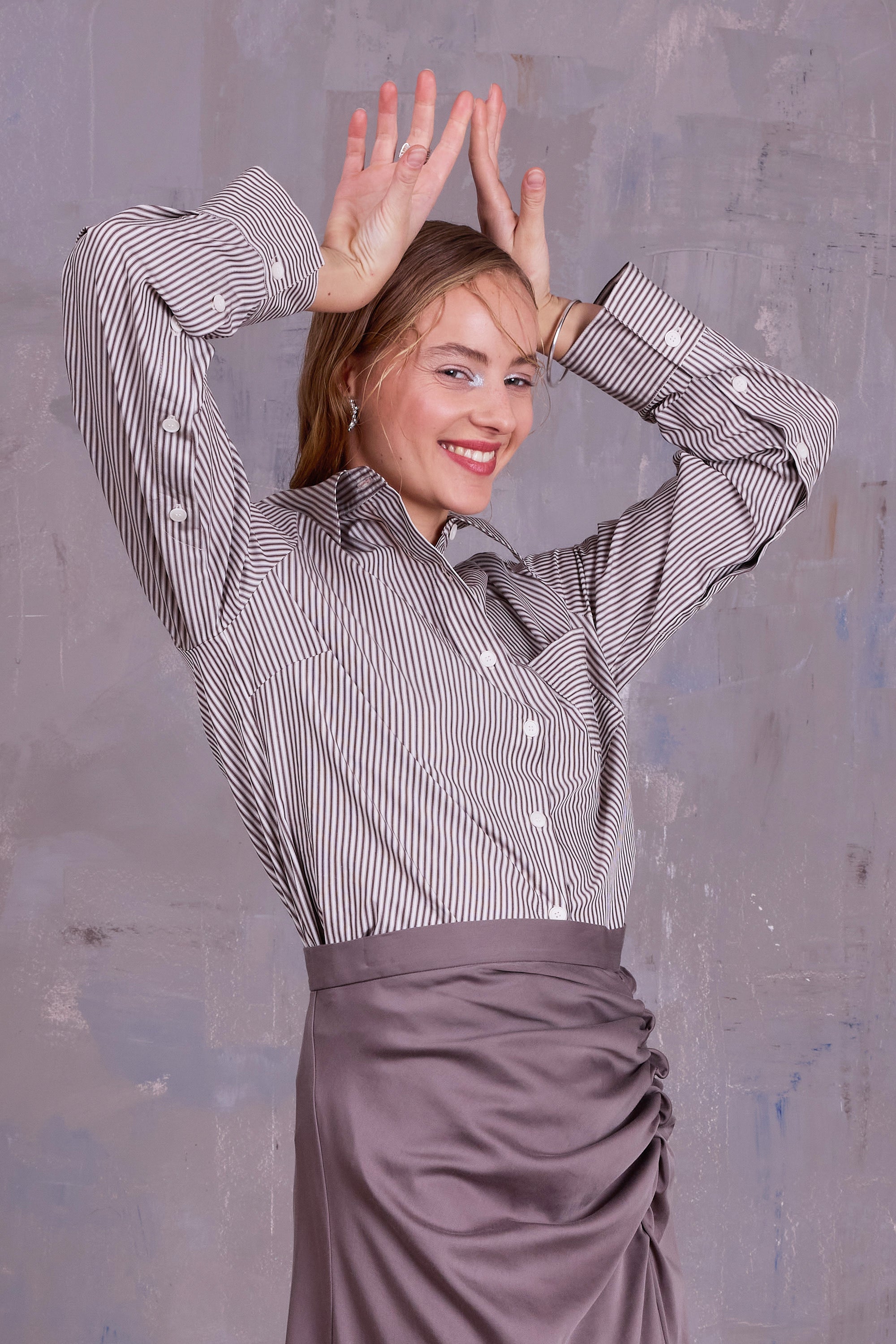 Ginny shirt in brown ecru vintage cotton stripes