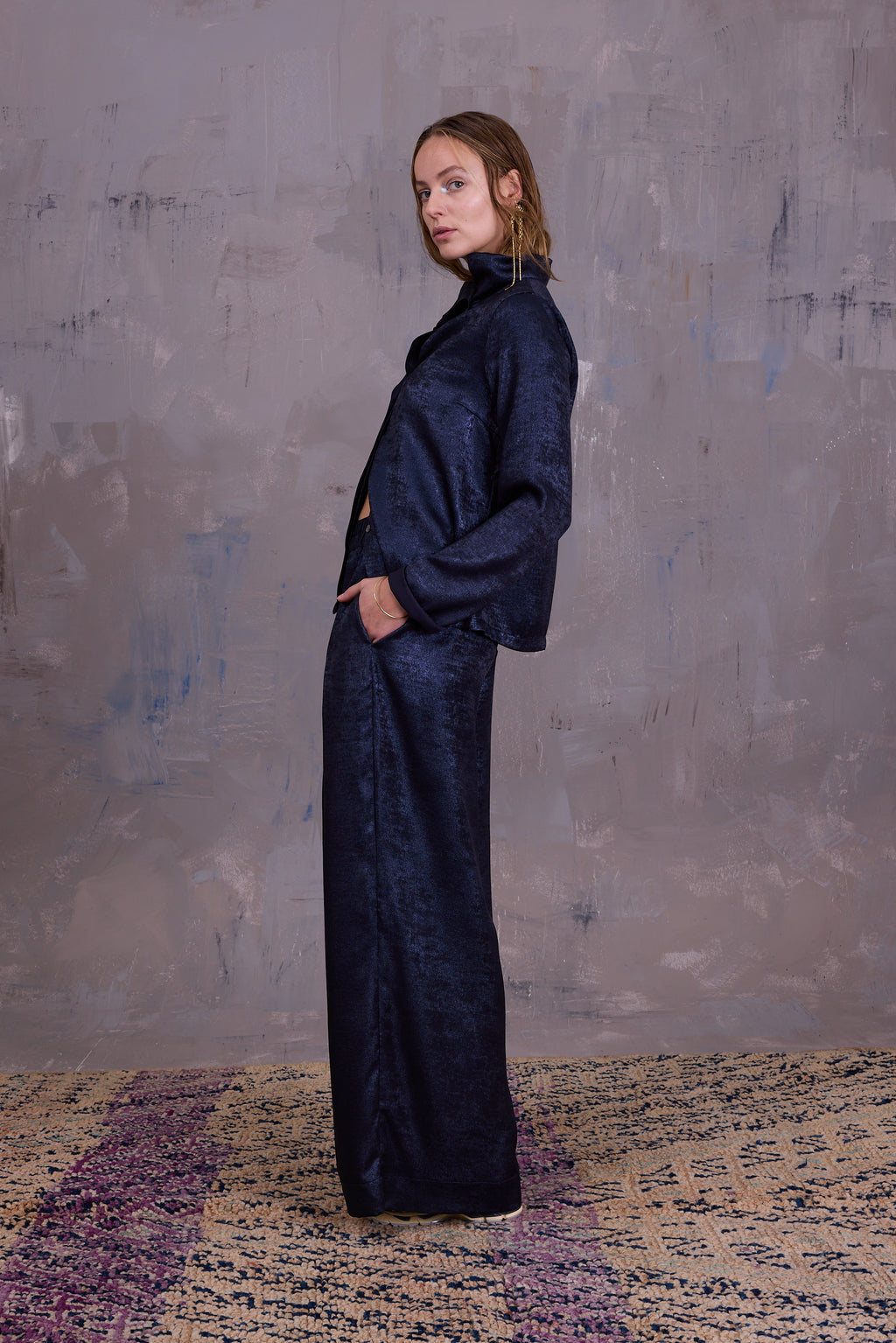 Cecile asymmetrical blouse in shiny sapphire