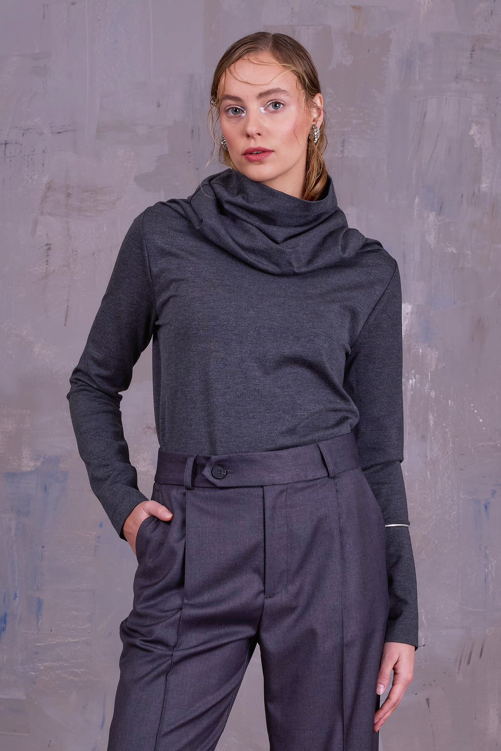 Georgina sweater in dark grey
