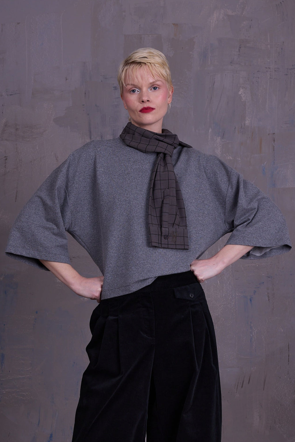 Dotty sweater in cloudy grey