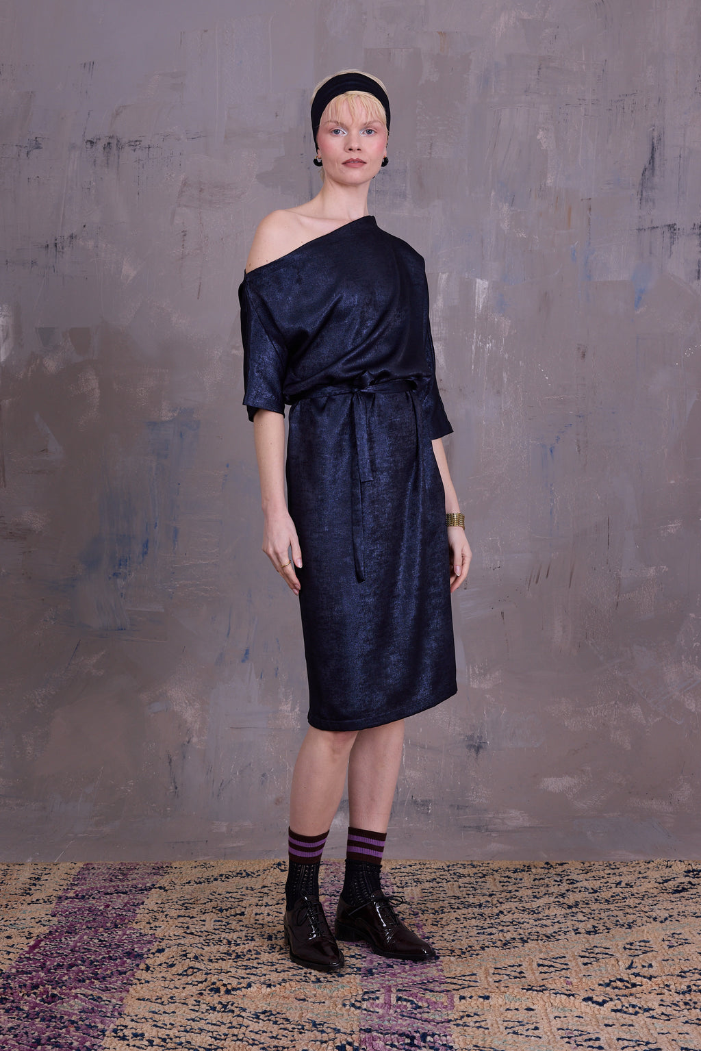 Esra jurk in shiny sapphire