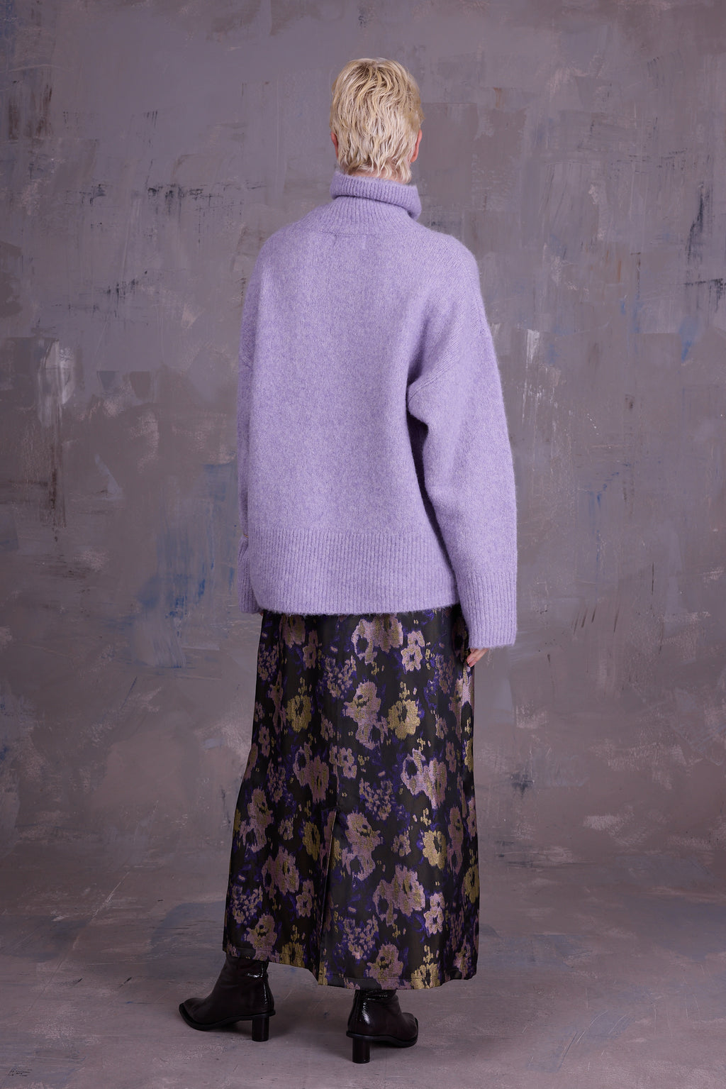 Geertrui knitted sweater in lilac