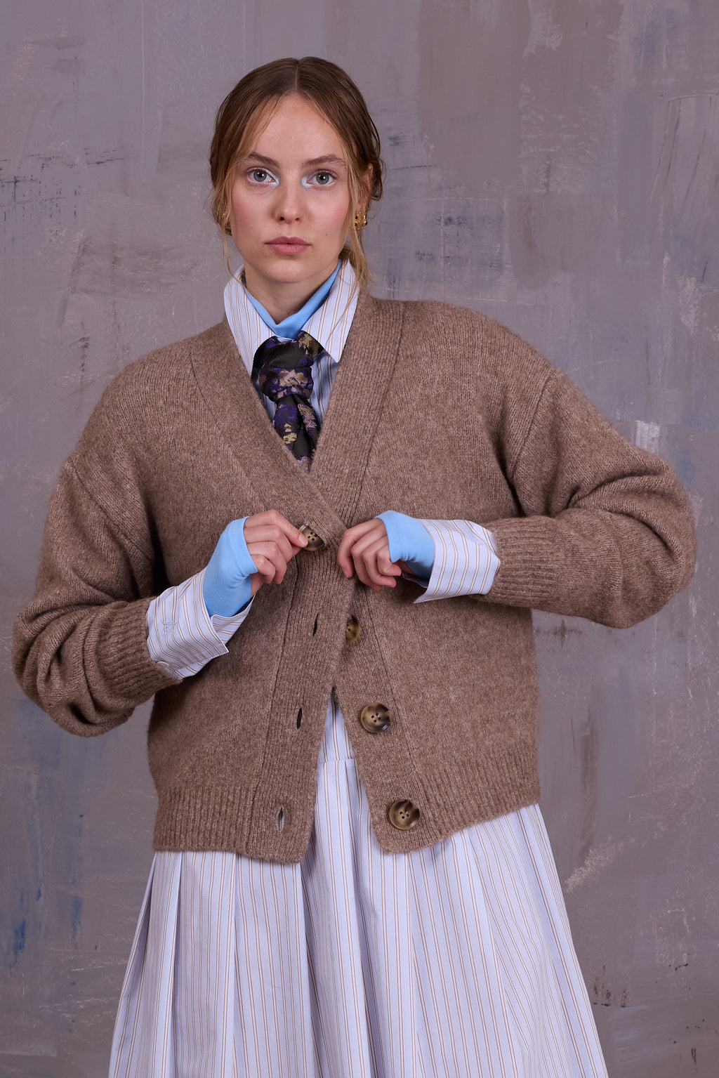 Gresa cardigan in camel