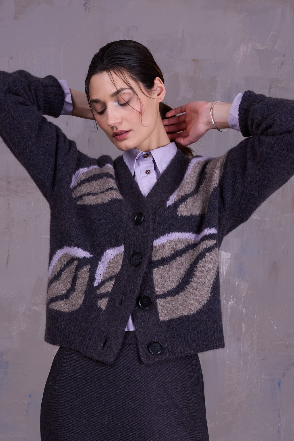 Gresa graphical cardigan in yak