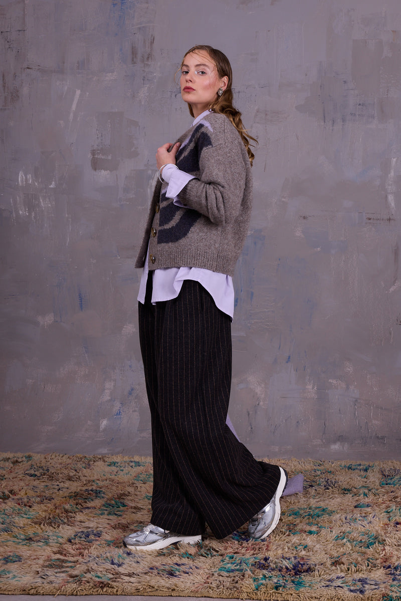 Gresa grafische cardigan in sandstone