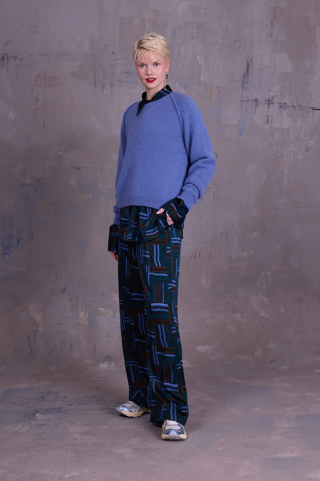 Gilke knitted sweater in madonna blue