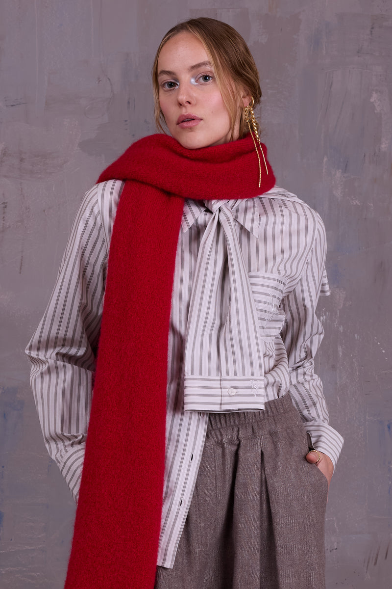 Gorki red scarf