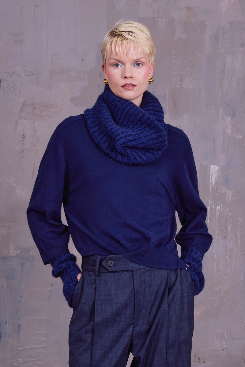 Gibson armwarmers in midnidght blue