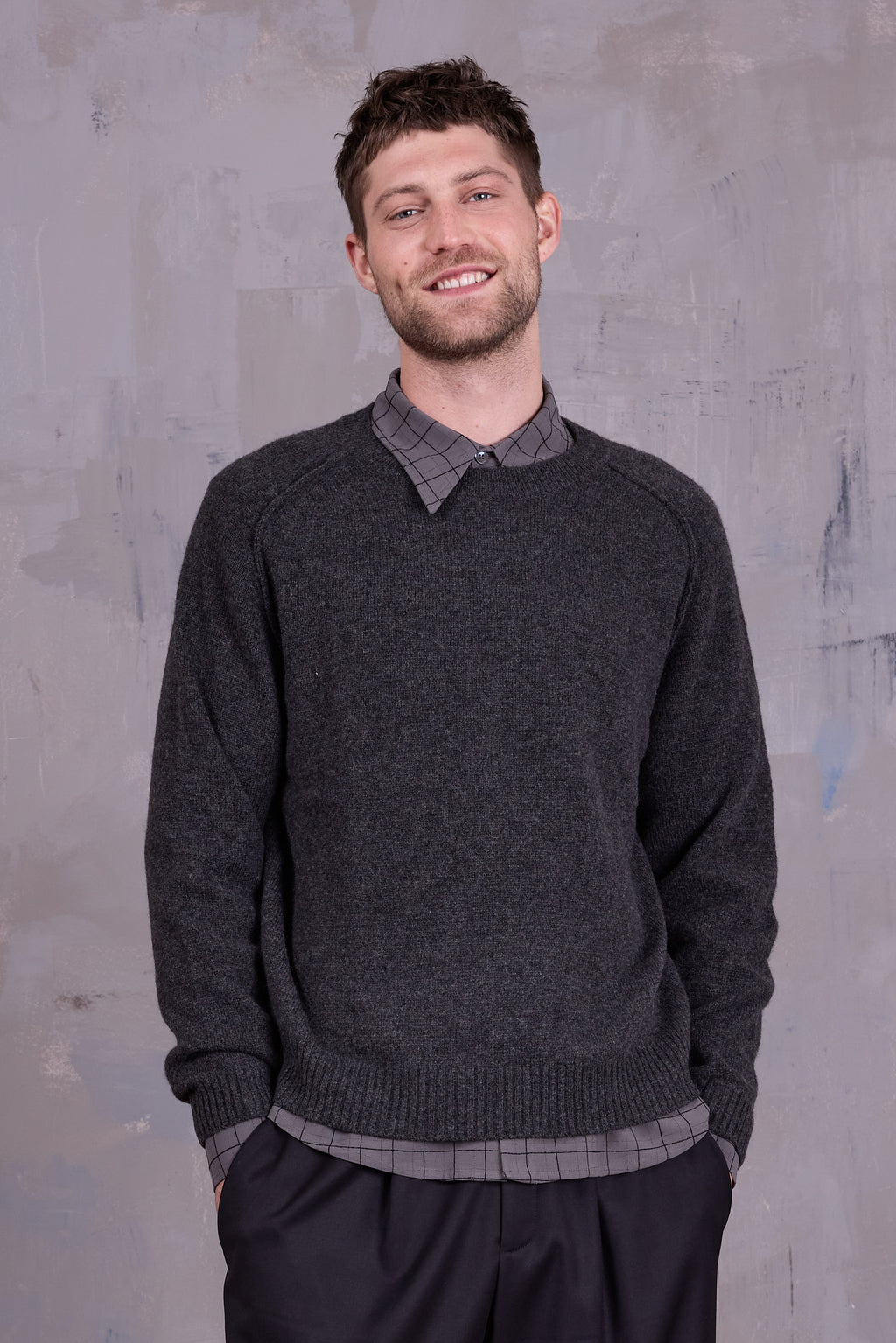 Ginger knitted sweater in graphite
