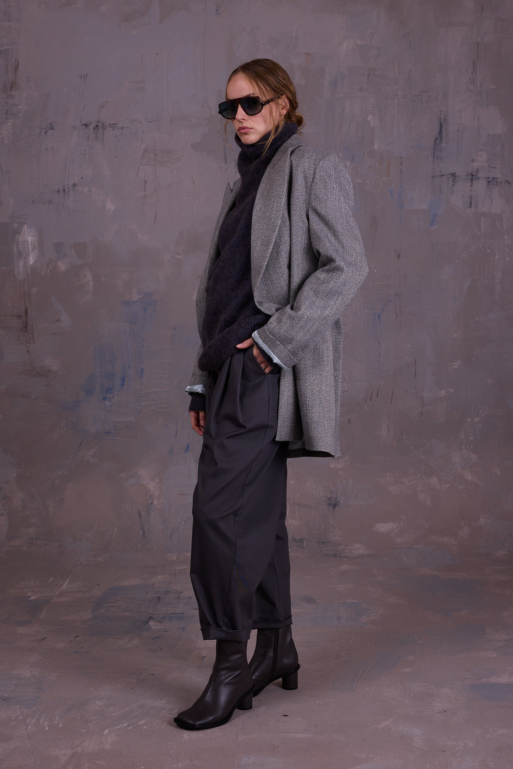 George trousers in charcoal