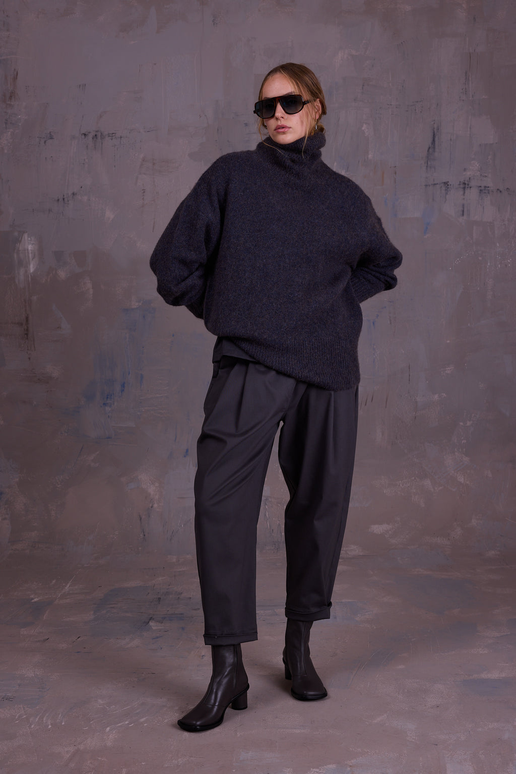 George trousers in charcoal