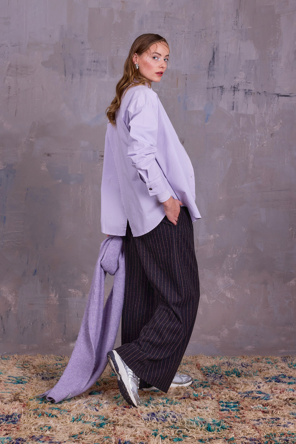 Egbert trousers in brown latte chalkstripe