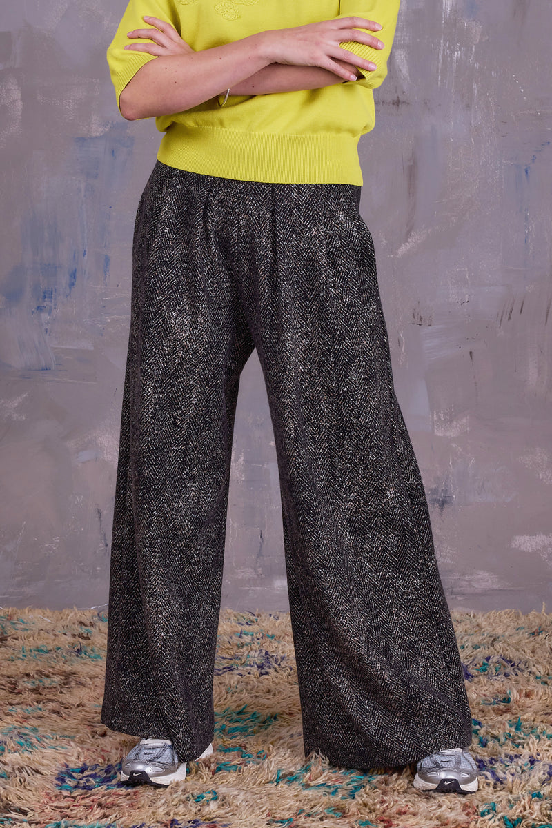 Egbert trousers in dark herringbone
