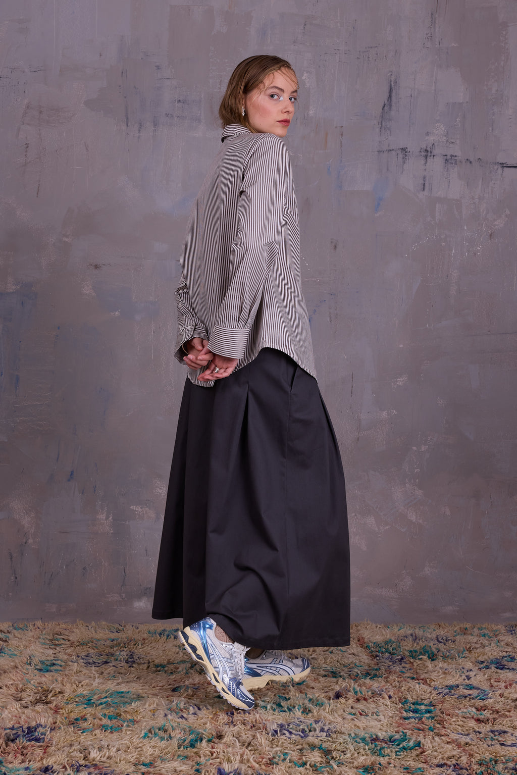 Fieke rok in charcoal