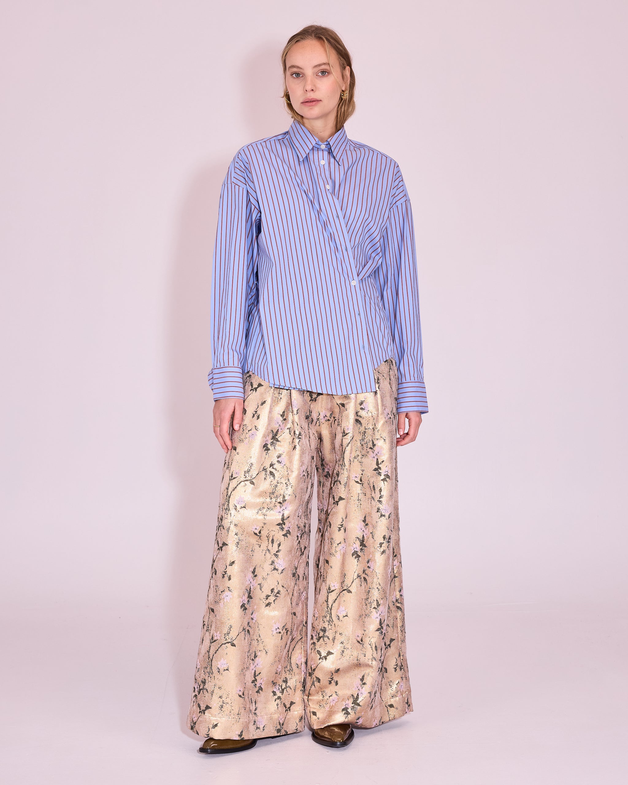 Gia blouse in cornflower blue / red stripes