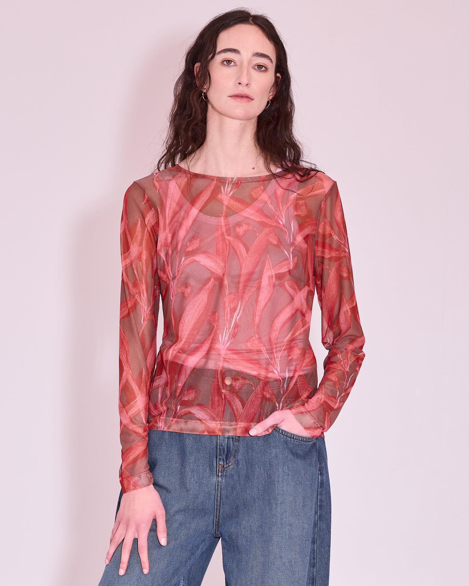 Jolie mesh T-shirt in red leaves