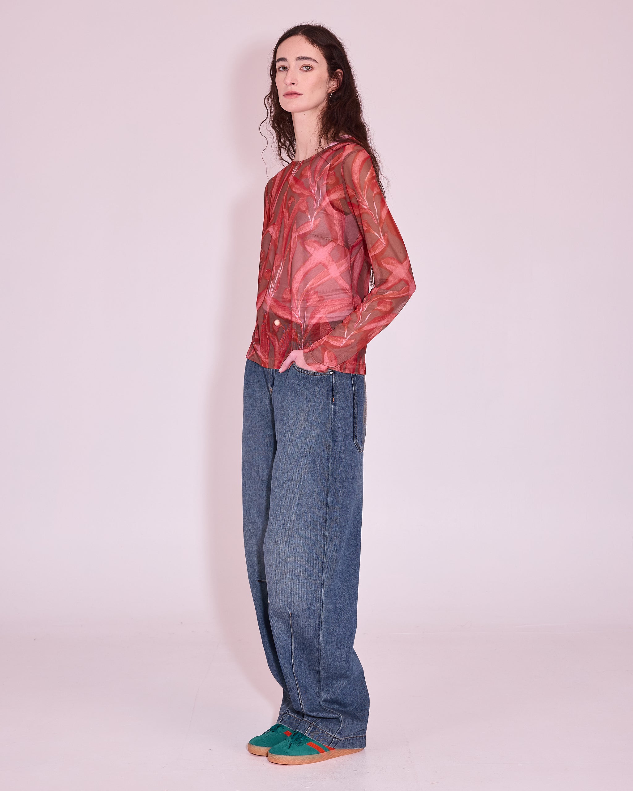 Jolie mesh T-shirt in red leaves