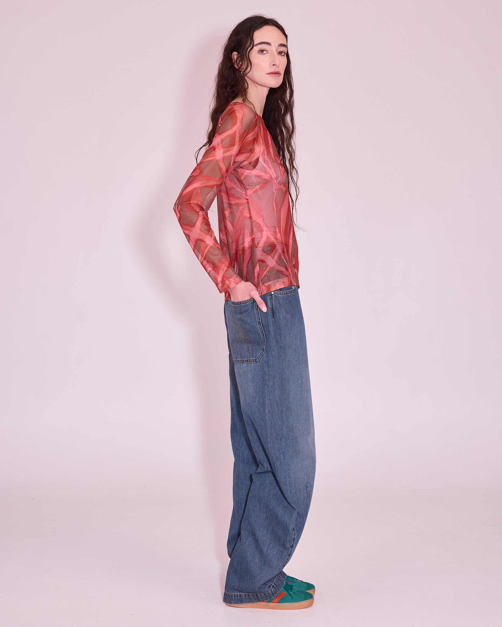 Jolie mesh T-shirt in red leaves