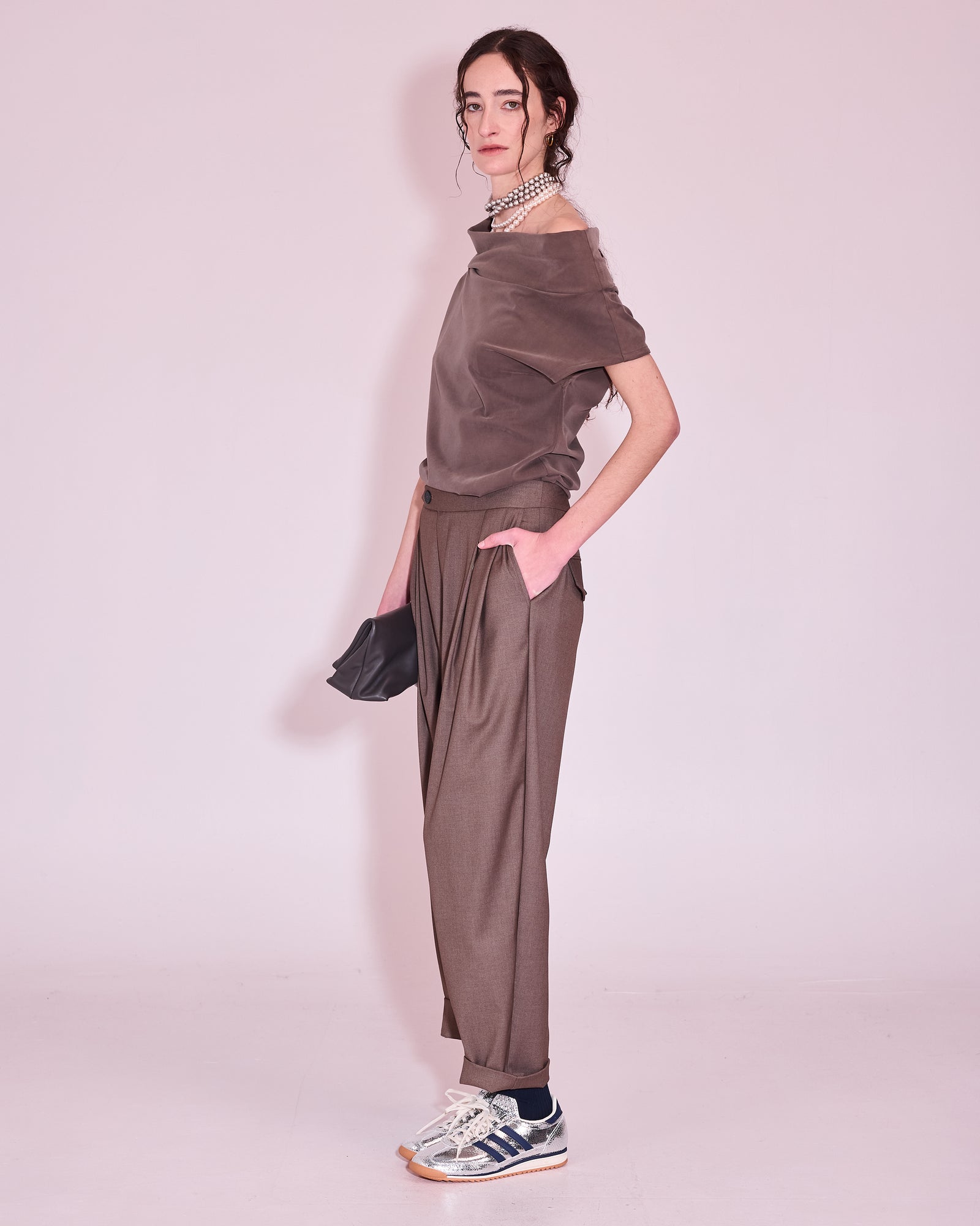Jeni top in taupe