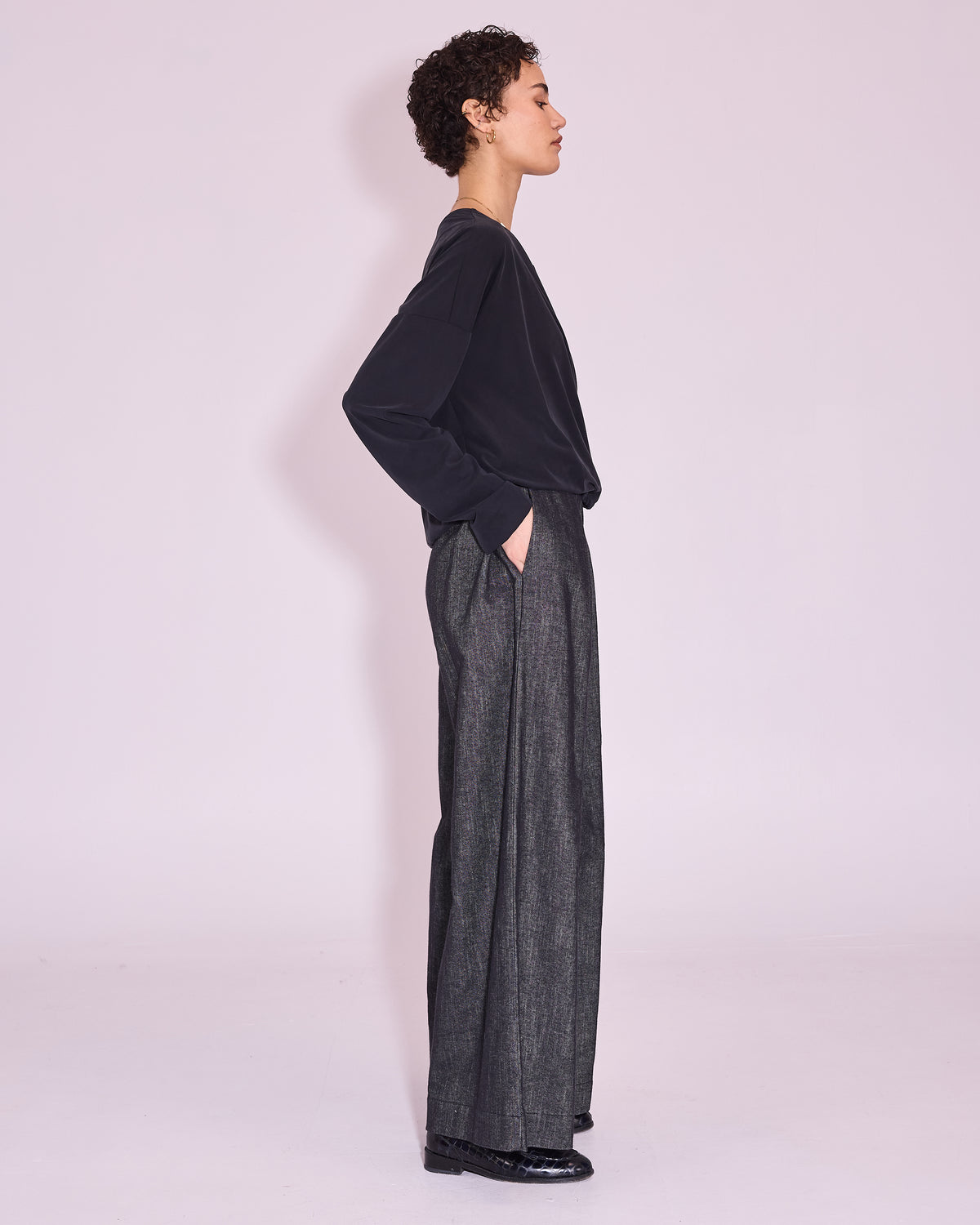 Jocelyn blouse in off-black