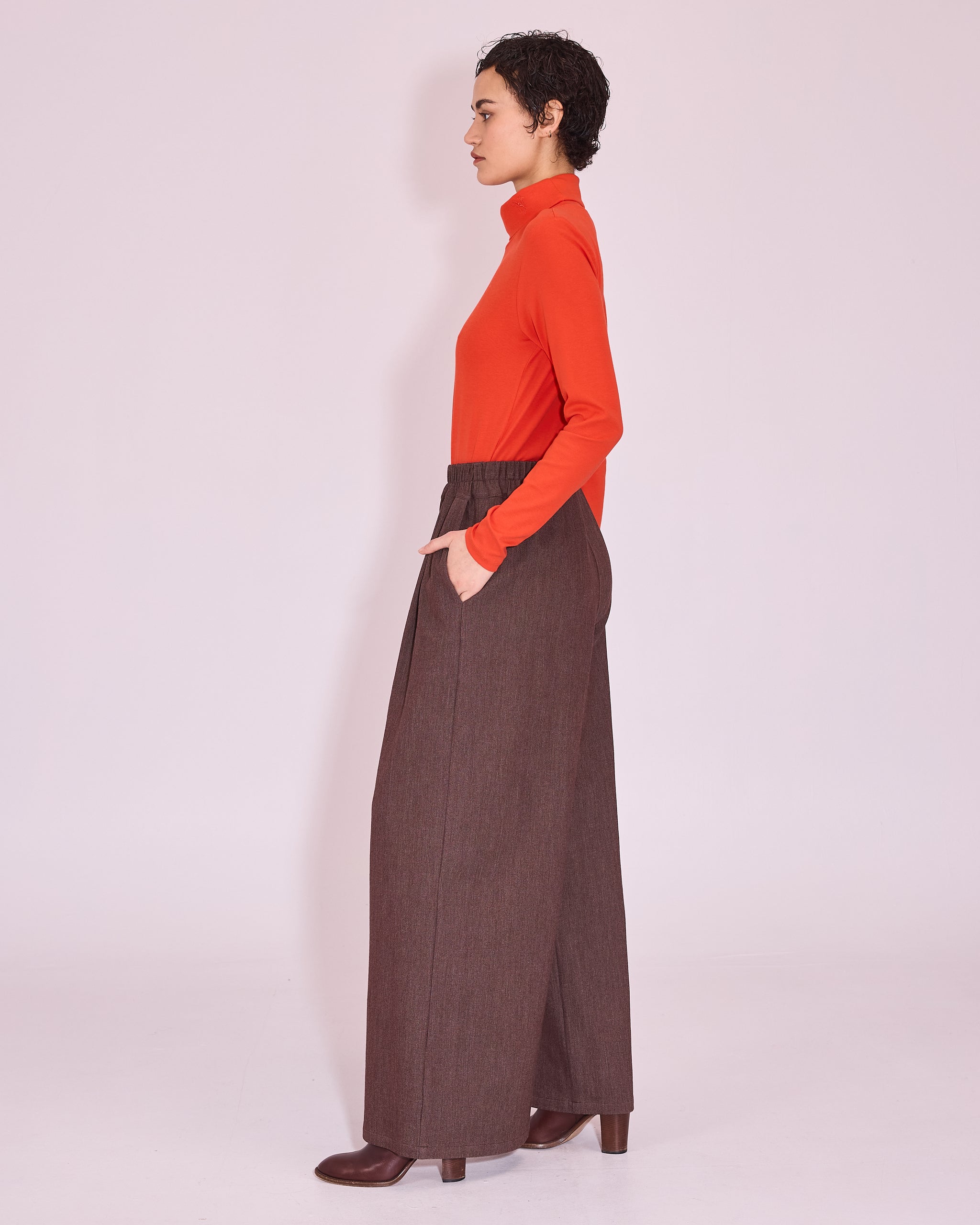 Gisely turtleneck T-shirt in mandarin red
