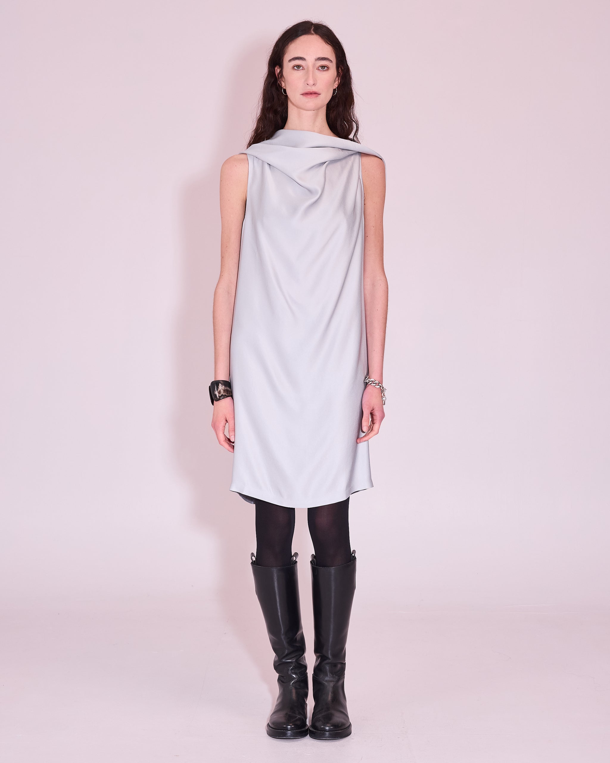 Jill dress in silver